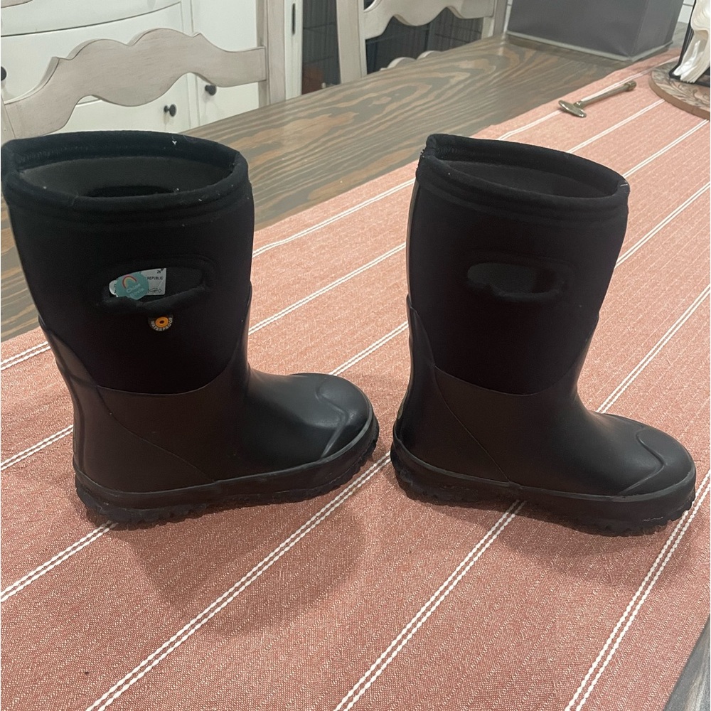 Kids BOGS Boots size 10
